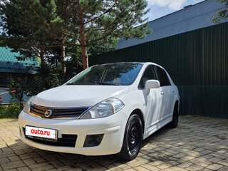 2013 Nissan Tiida I Рестайлинг, белый, 760000 рублей, вид 2