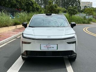 2025 Toyota bZ3X 58.3 kWh, белый, 2620000 рублей, вид 2