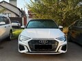 2023 Audi A3 Sportback 35 TFSI IV (8Y), белый, 1750000 рублей - вид 1