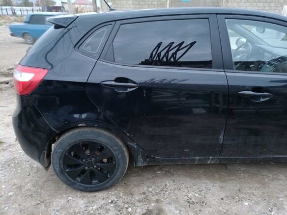 2013 Kia Rio III, чёрный, 690000 рублей - вид 7