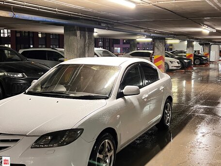 2004 Mazda Axela I, белый, 350000 рублей, вид 2