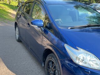 2010 Toyota Prius III (XW30), синий, 580000 рублей, вид 4