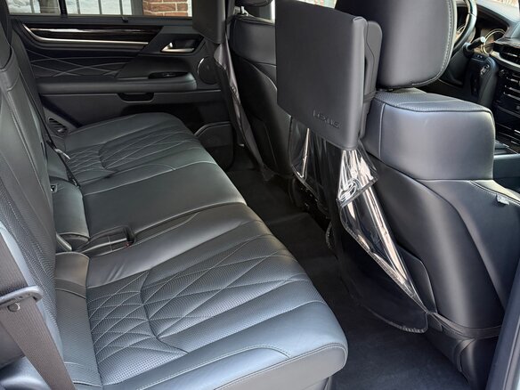 2020 Lexus LX 570 III Рестайлинг 2, белый, 13900000 рублей - вид 12
