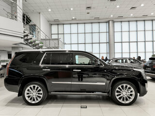 2018 Cadillac Escalade IV, чёрный, 3899000 рублей, вид 4