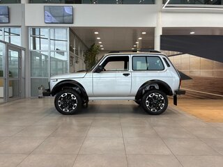2026 Lada (ВАЗ) Niva Legend Sport I, серебристый, 1772000 рублей, вид 4