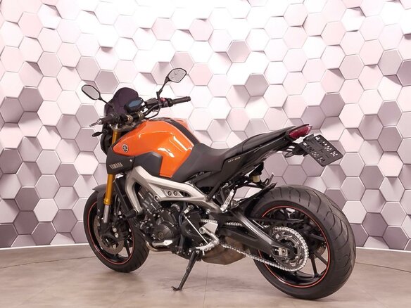 2014 Yamaha MT-09 (FZ-09), оранжевый - вид 7