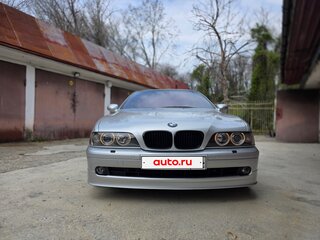 2001 BMW 5 серии 530i IV (E39) Рестайлинг, серебристый, 2750000 рублей, вид 2
