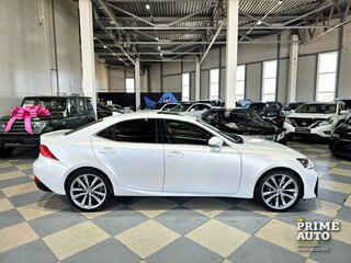 2019 Lexus IS 300 III Рестайлинг, белый, 2969000 рублей, вид 4