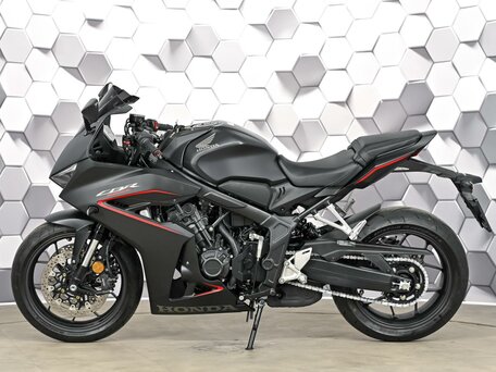 2023 KTM 890 Duke GP, оранжевый, 899000 рублей, вид 5