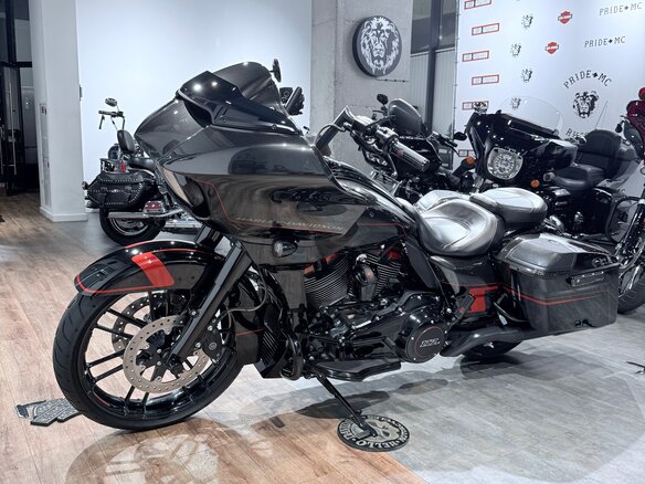 2018 Harley-Davidson CVO Road Glide, чёрный, 2499000 рублей - вид 9