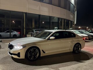 2022 BMW 5 серии 520d VII (G30/G31/G38) Рестайлинг, белый, 4650000 рублей, вид 5