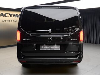 2026 Mercedes-Benz V-Класс Extra Long 300 d экстра длинный III (W447) Рестайлинг 2, чёрный, 14380000 рублей, вид 4