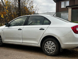 2015 Skoda Rapid I, белый, 750000 рублей, вид 3