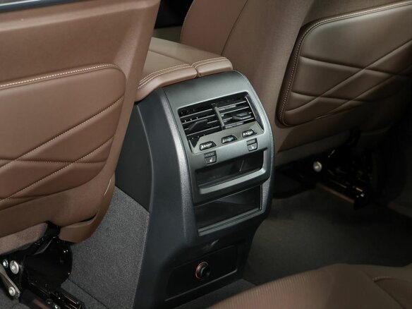 2026 BMW X5 Long 30Li IV (G05/G18) Рестайлинг, чёрный, 9980000 рублей - вид 26