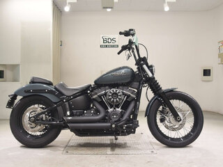 2020 Harley-Davidson Street Bob, чёрный, 1100000 рублей, вид 1