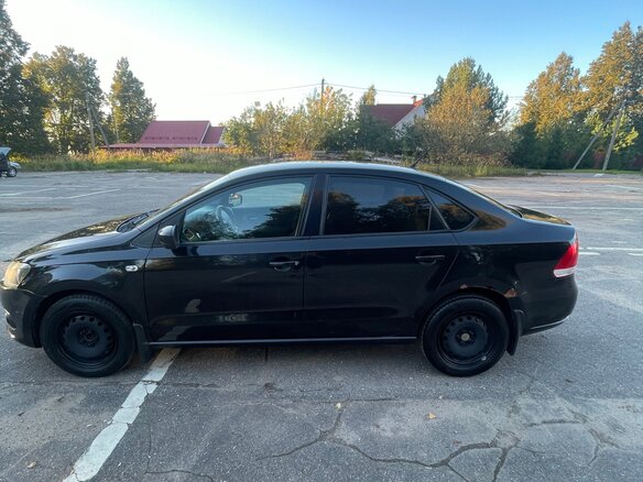 2013 Volkswagen Polo V, чёрный, 675000 рублей - вид 6