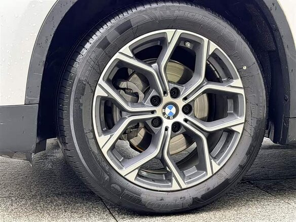 2021 BMW X1 Long 20Li sDrive II (F48) Рестайлинг, белый, 1859200 рублей - вид 9