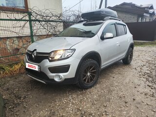 2015 Renault Sandero Stepway II, серебристый, 830000 рублей, вид 1