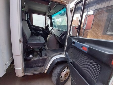 2006 Mercedes-Benz Vario, белый, 2100000 рублей, вид 2