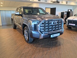 2025 Toyota Tundra CrewMax III, серый, 9650000 рублей, вид 5