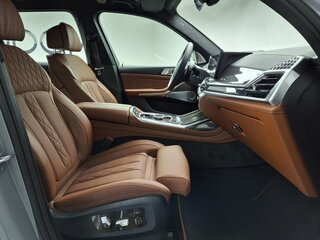 2026 BMW X7 40d I (G07) Рестайлинг, серый, 18450000 рублей, вид 5