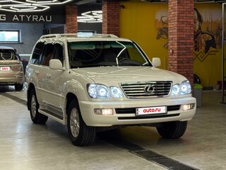 2004 Lexus LX 470 II Рестайлинг, белый, 1900000 рублей, вид 3