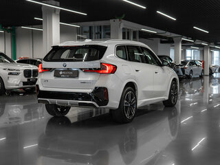 2025 BMW X1 Long 25Li sDrive III (U11/U12), белый, 4700000 рублей, вид 5