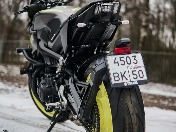 2017 Yamaha MT-09 (FZ-09), серый, 999999 рублей - вид 10