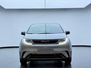 2025 BYD Dolphin 44.9 kWh I, серебристый, 1590000 рублей, вид 3
