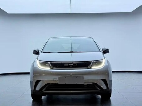 2025 BYD Dolphin 44.9 kWh I, серебристый, 1840000 рублей, вид 3