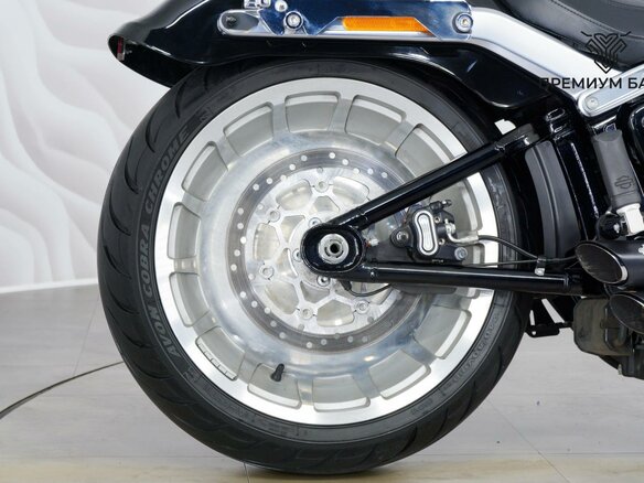 2017 Harley-Davidson Fat Boy, чёрный, 1799000 рублей - вид 8