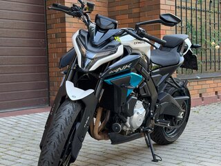 CFMoto 675NK
