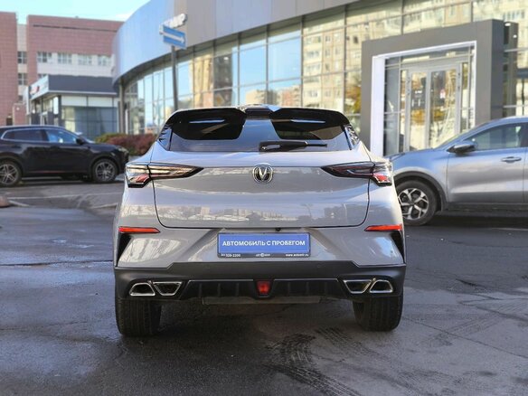 2023 Changan UNI-T I, серый, 2100000 рублей - вид 4