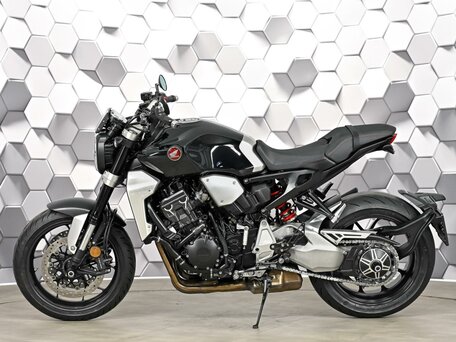 2018 Honda CB 1000R, чёрный, 975000 рублей, вид 4