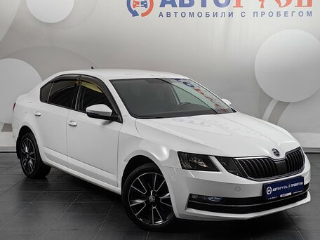 2017 Skoda Octavia III (A7) Рестайлинг, белый, 1448000 рублей, вид 1