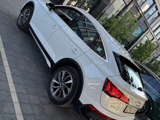 2022 Audi Q5 Sportback 45 TFSI I (FY), белый, 5500000 рублей, вид 3
