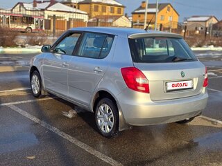 2011 Skoda Fabia II Рестайлинг, серебристый, 600000 рублей, вид 5