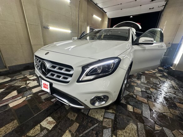 2017 Mercedes-Benz GLA 180 I (X156) Рестайлинг, белый, 1880000 рублей