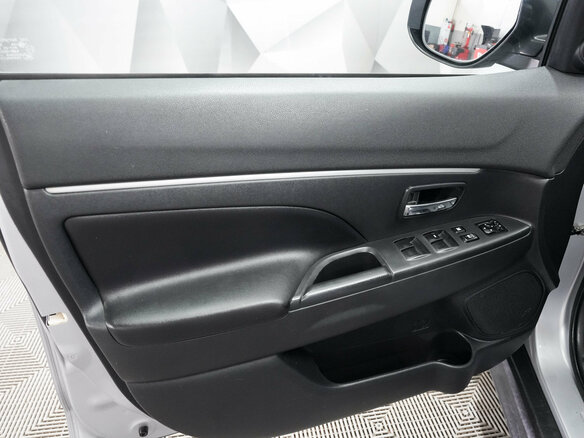 2011 Mitsubishi ASX I, серебристый, 921000 рублей - вид 15