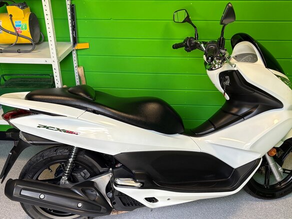 2014 Honda PCX 150, белый, 270000 рублей - вид 9