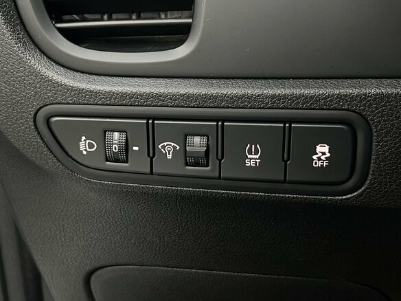 2019 Kia Rio X-Line IV, белый, 1690000 рублей - вид 6