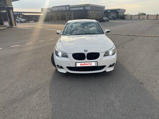 2004 BMW 5 серии 525i V (E60/E61), белый, 820000 рублей, вид 2