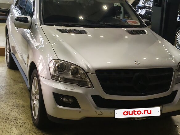 2008 Mercedes-Benz M-Класс 320 II (W164) Рестайлинг, серебристый, 1680000 рублей - вид 3
