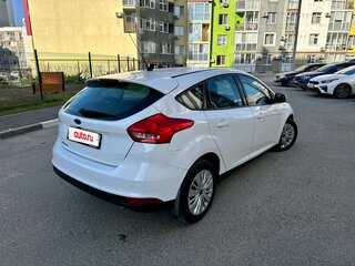 2016 Ford Focus III Рестайлинг, белый, 935000 рублей, вид 4