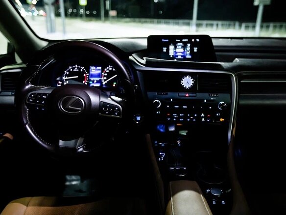 2016 Lexus RX 200t IV, белый, 4100000 рублей - вид 12