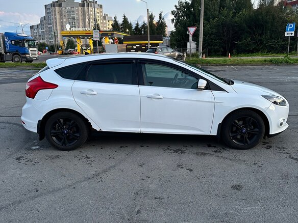 2012 Ford Focus III, белый, 700000 рублей - вид 4