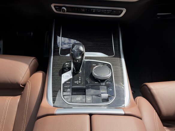 2019 BMW X7 30d I (G07), чёрный, 6800000 рублей - вид 20