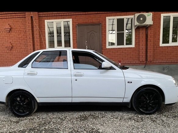 2014 Lada (ВАЗ) Priora I Рестайлинг, белый, 530000 рублей - вид 4
