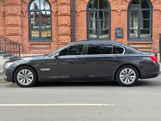 2011 BMW 7 серии Long 750Li xDrive V (F01/F02/F04), серый, 900000 рублей, вид 2