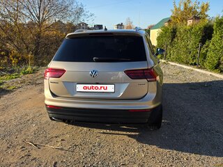 2019 Volkswagen Tiguan II, бежевый, 2450000 рублей, вид 5